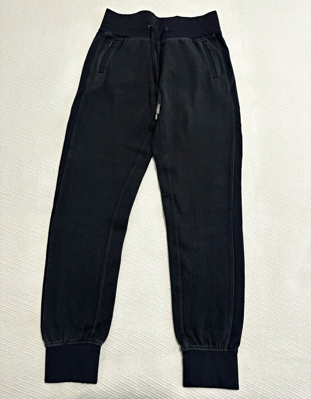 Lululemon Athletica Black Jogger Pants Women’s Size 4 Drawstring Pockets Tapered